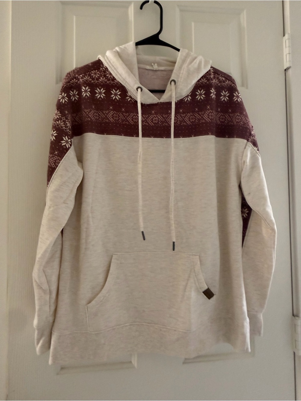 Maurices Hooded Sweatshirt - Cream with Burgundy Size M